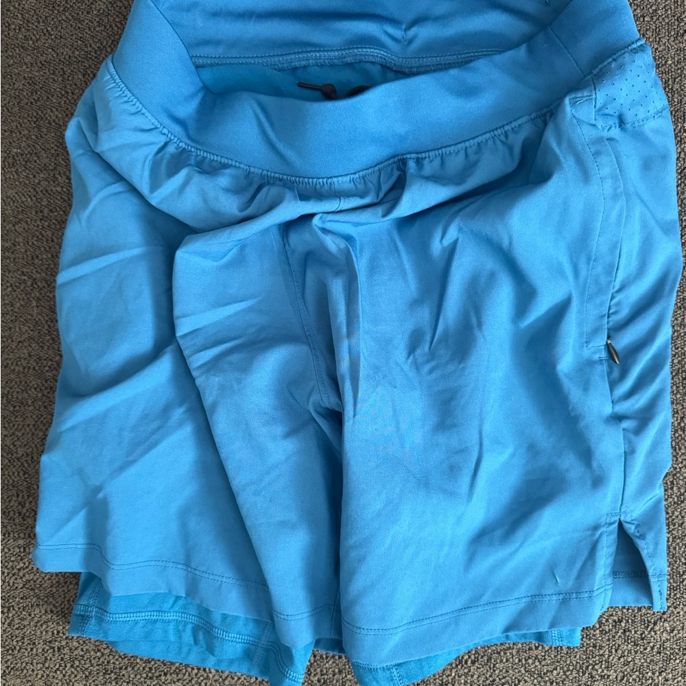 4 Pairs of Old Navy Active Shorts